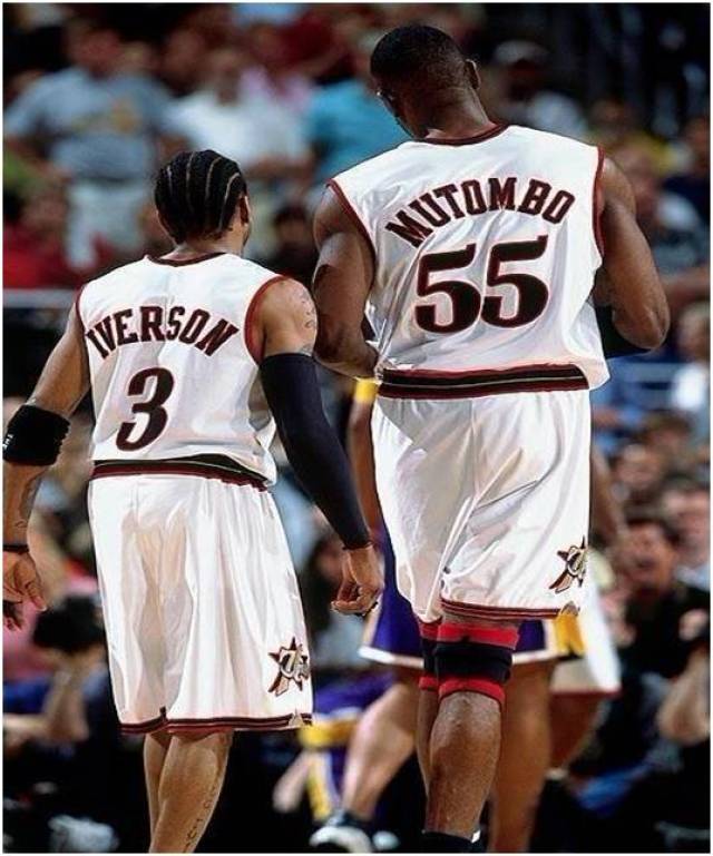 与禁区内的 与禁区内的