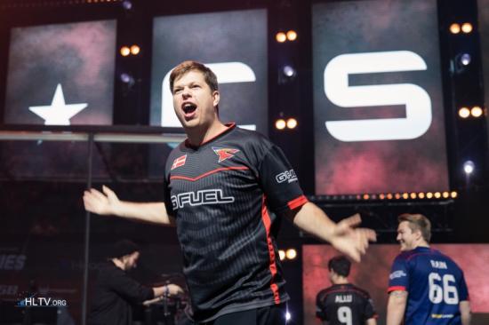 的防守替换 的防守替换